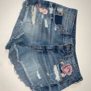 Size 6 American Eagle Shorts